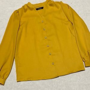 NWOT Oorchin Brand Ladies fashion top